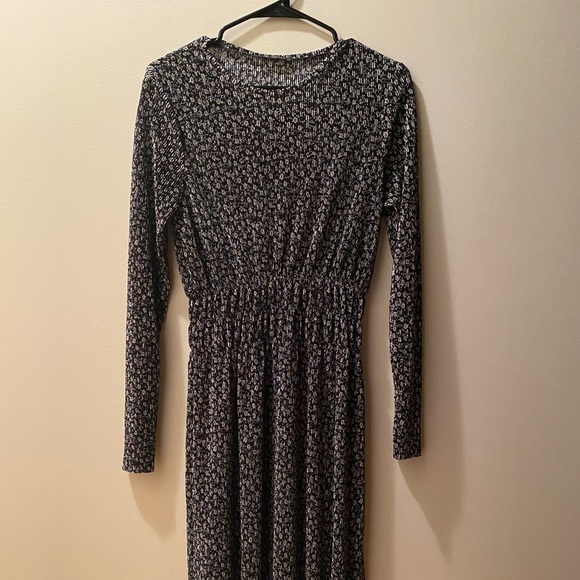 Zara Dresses & Skirts - 🌸Floral print Zara dress
